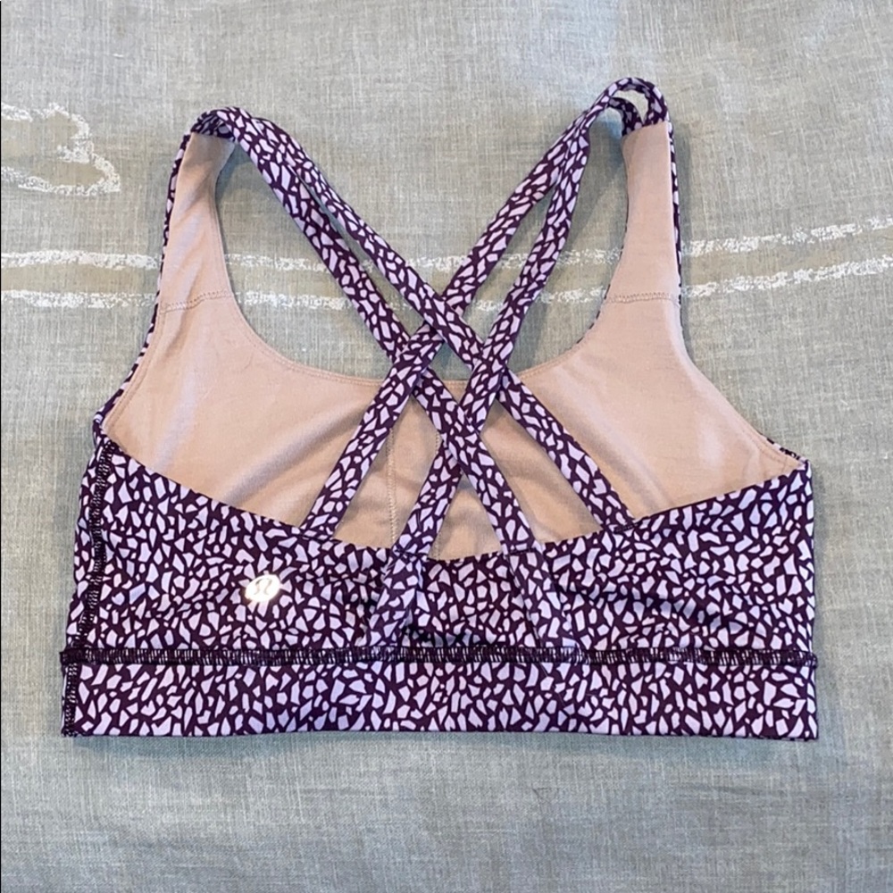 Lululemon sports bra